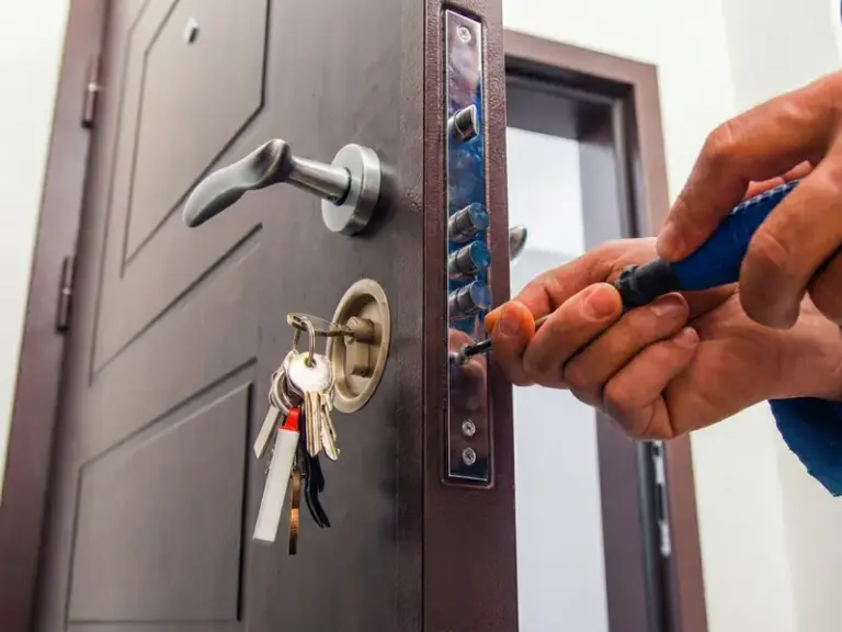 Porta blindada em Sumaré – instalação e manutenção